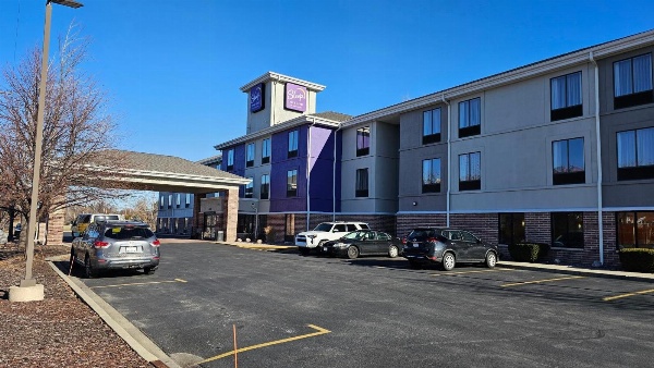 Sleep Inn & Suites Airport image 1